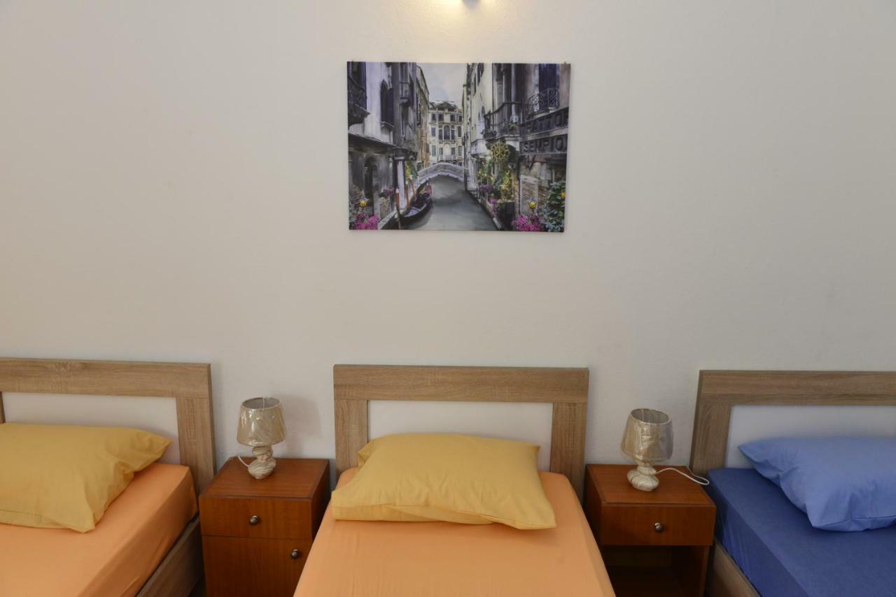 Enko 1 Apartment ติวัต ภายนอก รูปภาพ